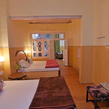 India Hotel - Lake View - Mall Road Nainital Bagian luar foto