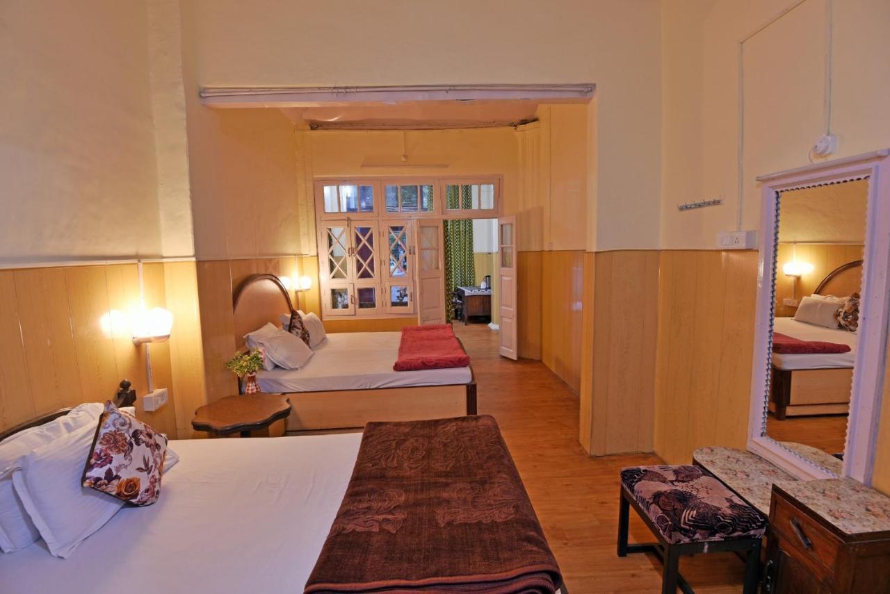 India Hotel - Lake View - Mall Road Nainital Bagian luar foto