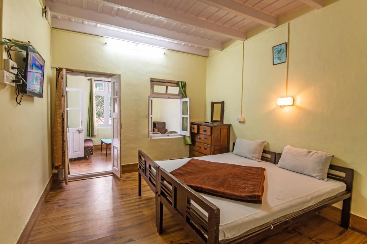 India Hotel - Lake View - Mall Road Nainital Bagian luar foto