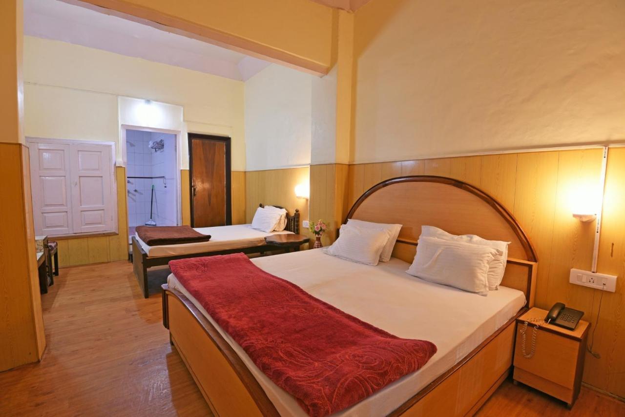India Hotel - Lake View - Mall Road Nainital Bagian luar foto